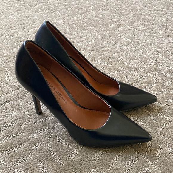 Christian Siriano Shoes - Christian Siriano black heels. Size 7.